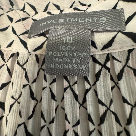 Elegant Black and Pale pink Women's Blouse - Picture 3 of 4